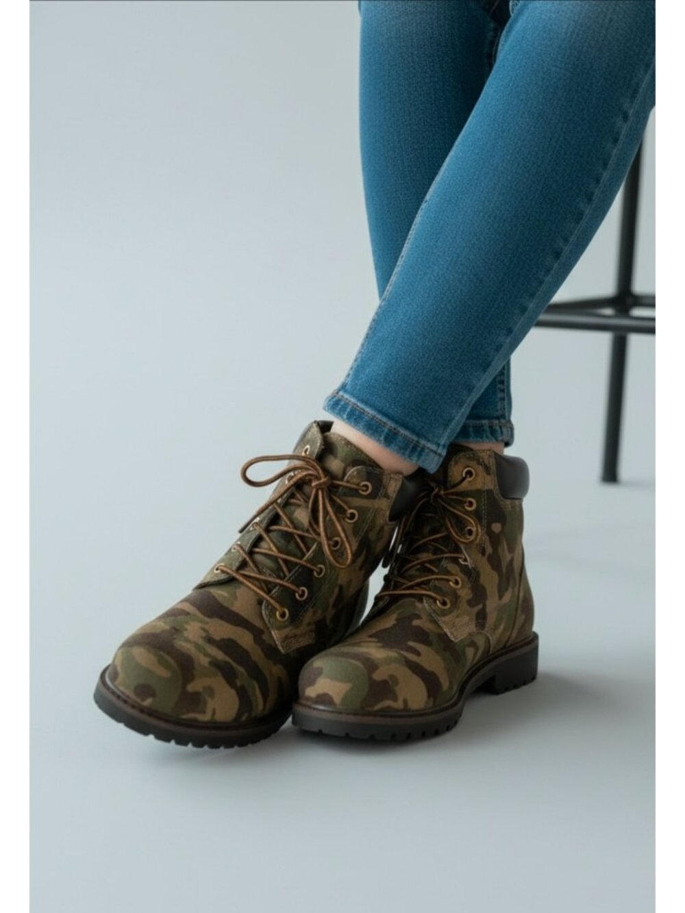Women’s Camo Combat Ankle Boots Lace Up Lug Sole Military Style